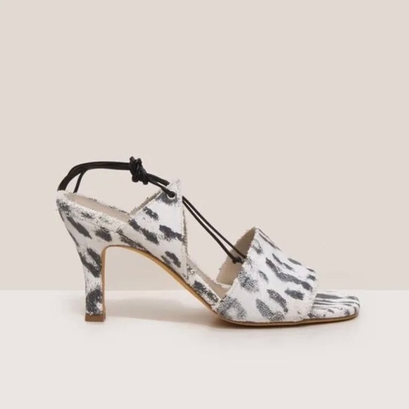 NWOT Jaguar lark heel - Picture 4 of 5